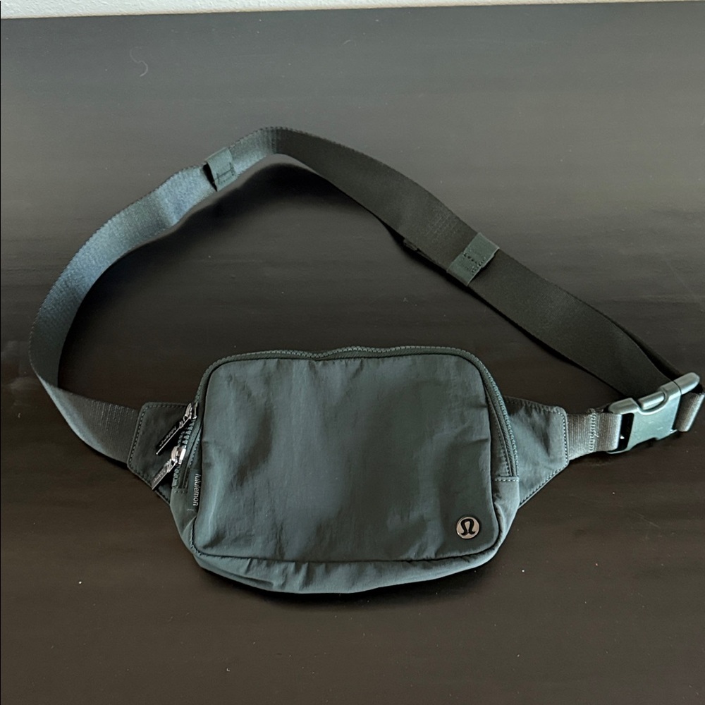 lululemon athletica dark green Belt Bag